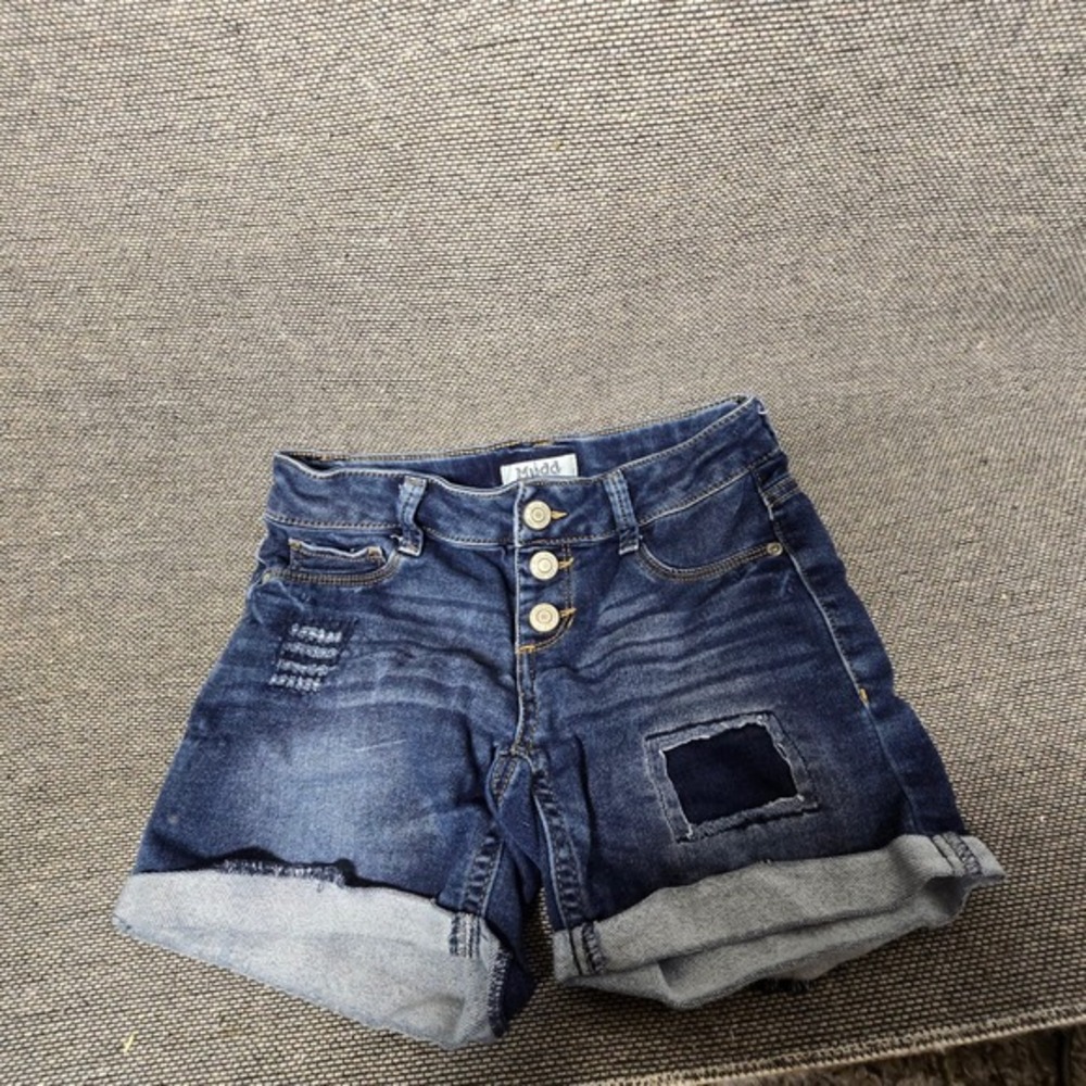 Mudd Girls Dark Wash Denim Shorts Triple Button Fly Distressed Size 7
